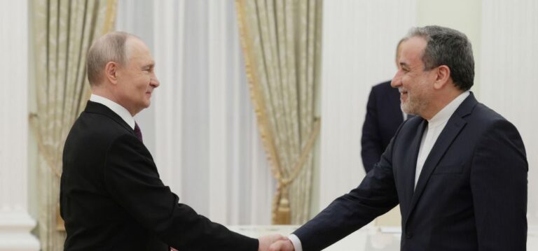 With Araghchi in Moscow, Iran and Russia Forge United Front Against US-Israeli Warmongering
