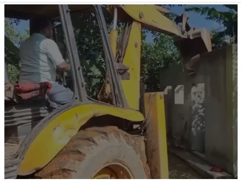 Modi Government Has Bulldozes Of Bengali -Born Muslim Families