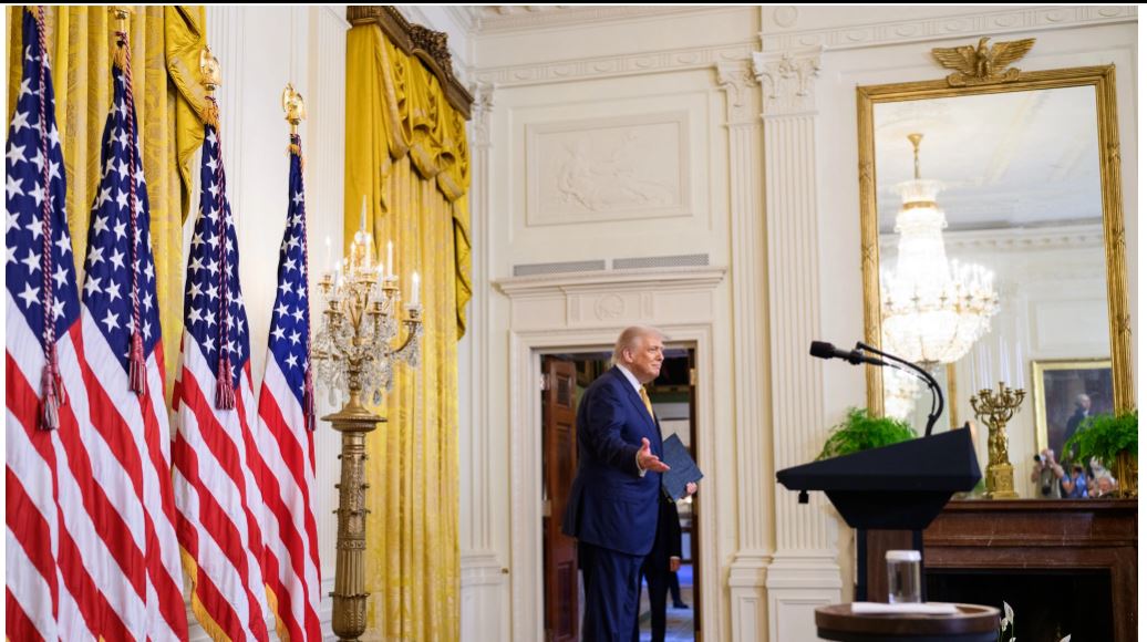 Trump Assures Ukrainian War Refugees: "US Door Stays Open"