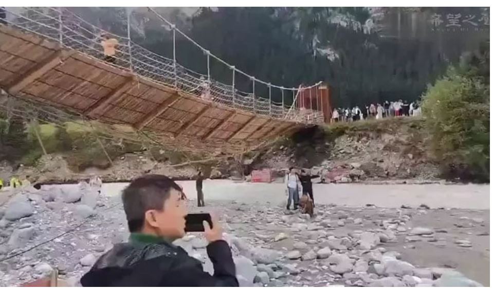 China: 5 Killed After Bridge Collapses At Tourist Site In Xinjiang