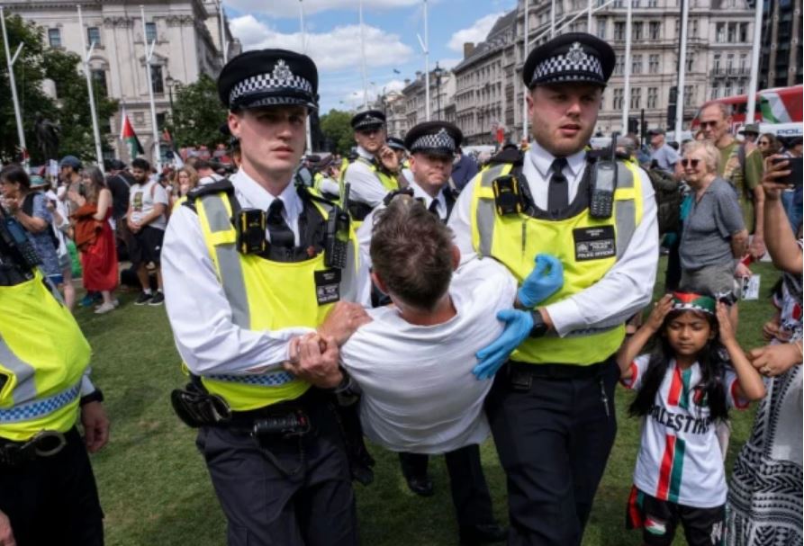 Police Crackdown On Pro-Palestinian Protesters In London, 466 Arrested