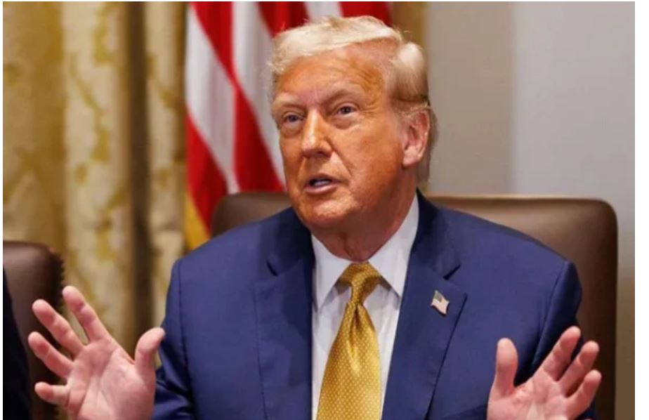 "I'm Putting Nuclear Missiles on the Roof of the White House!", Trump's New Joke